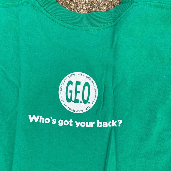 Vintage Union Made 100% Cotton Green Graphic T-Shirt (Women’s Small) - Picture 5 of 5